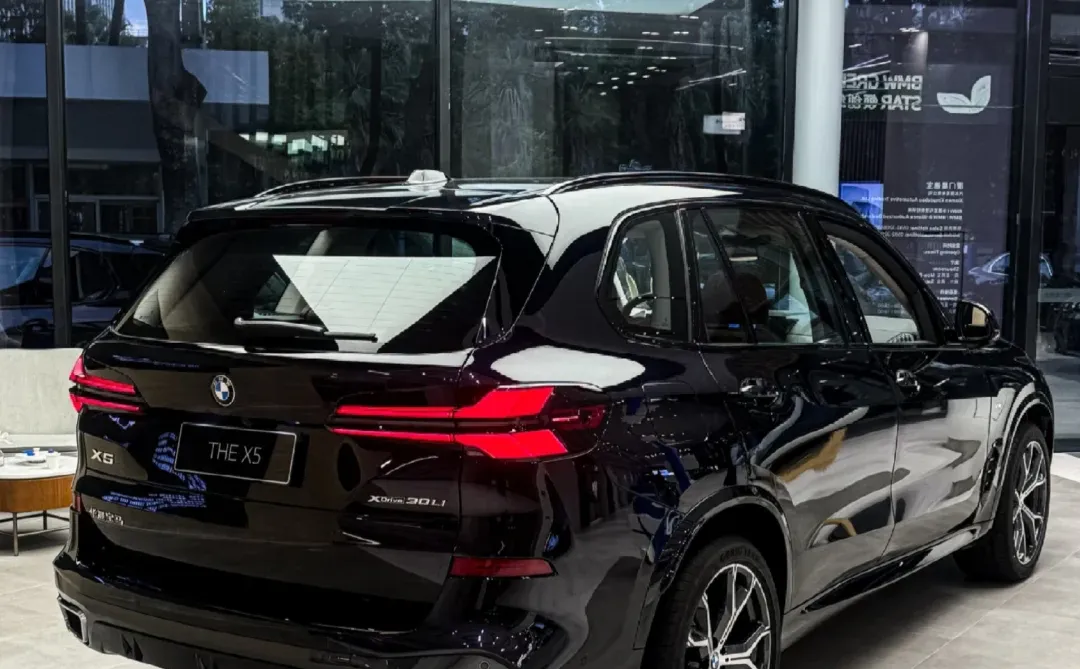 宝马X5 | 豪华SUV的天花板，谁开谁知道🚗