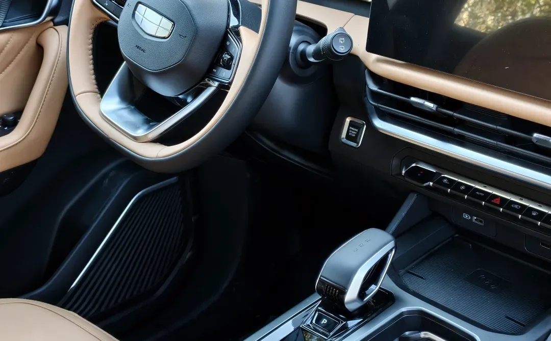 10万级大空间SUV 豪越L直接封神