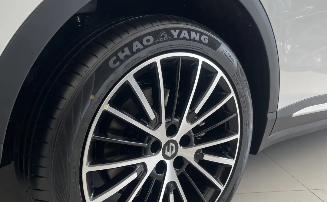 🚗零跑C11｜中型SUV价值标杆 入门即豪华！