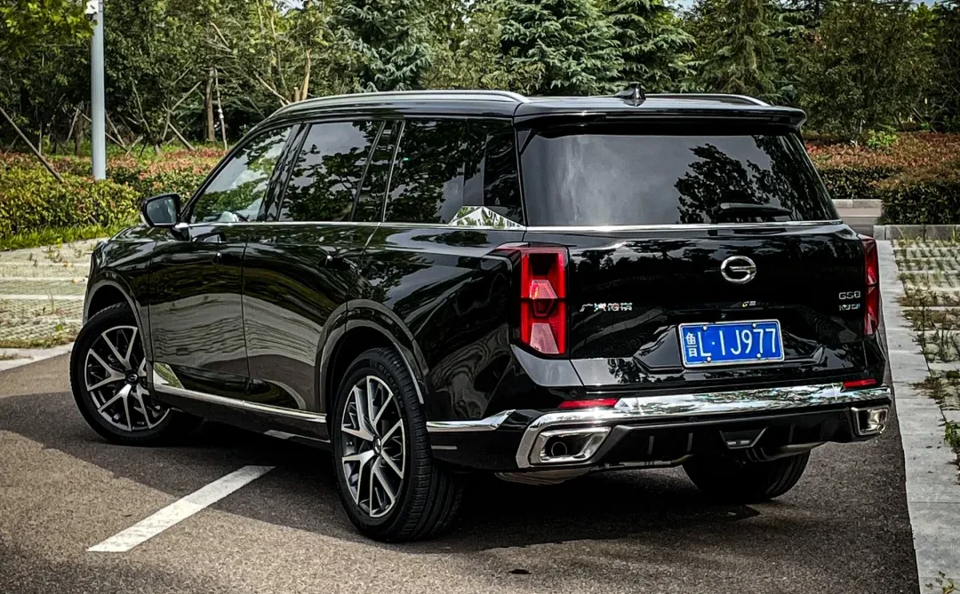 传祺GS8，国产SUV的颜值担当！