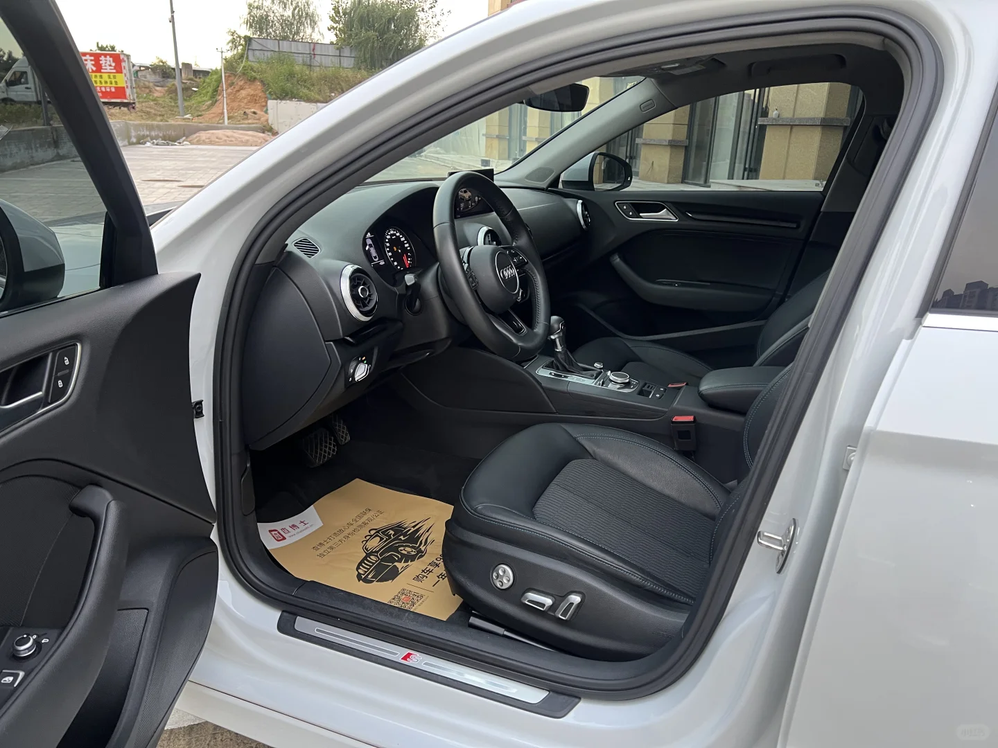 三厢完美车身线条？奥迪a3