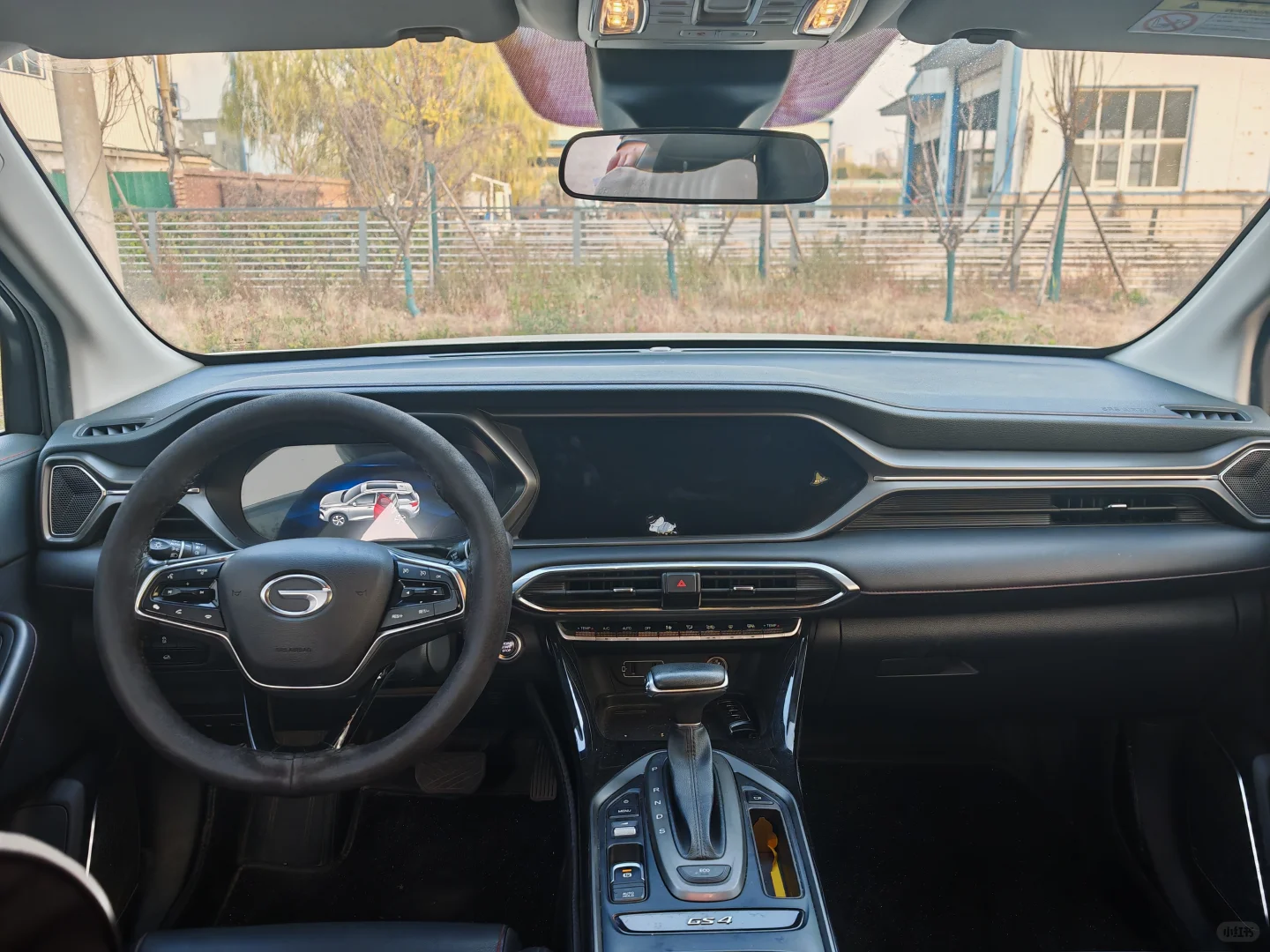 拥有一辆小车车来练手