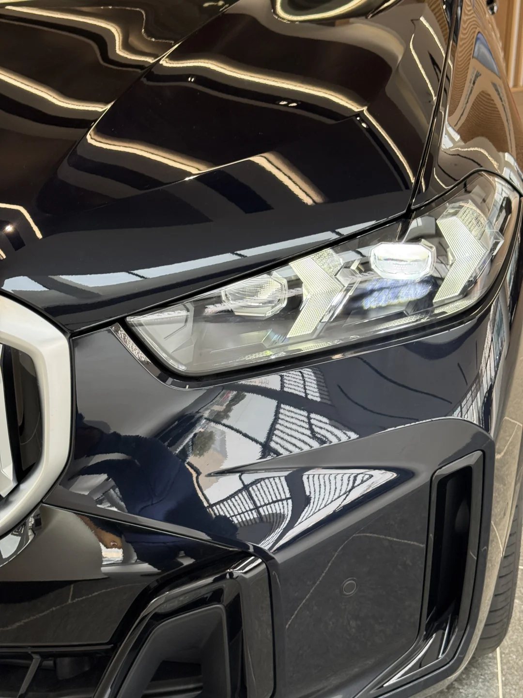 宝马X5提车！豪华SUV的终极平衡术被它玩明白