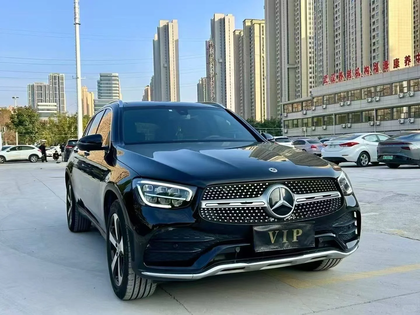 旅行没车太麻烦？这台奔驰SUV绝了😎