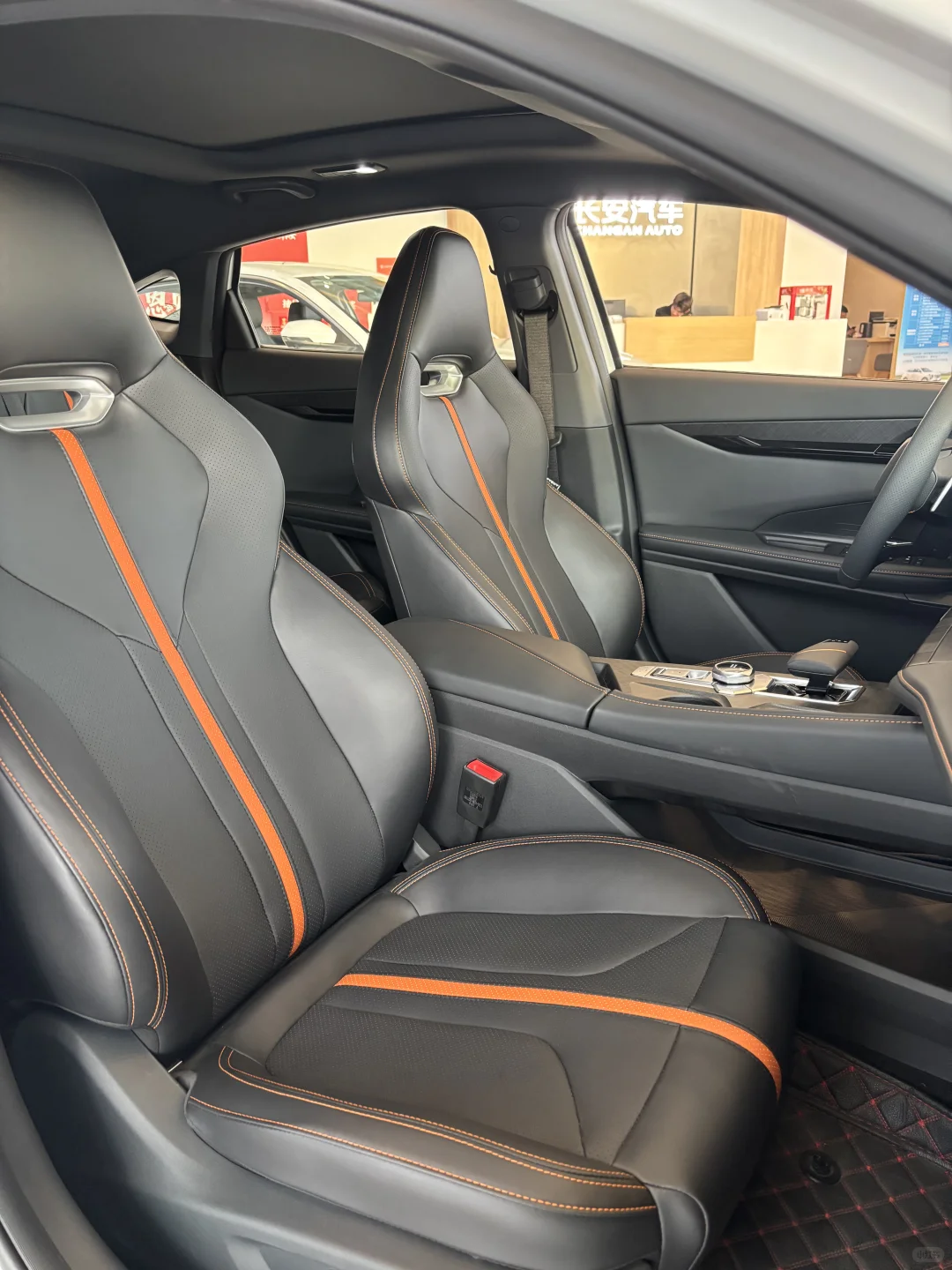 第二代UNI-V限时7.94万元起，仅限一台