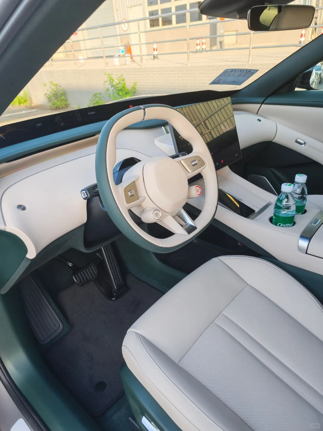 小米首款SUV YU7，成都出租！