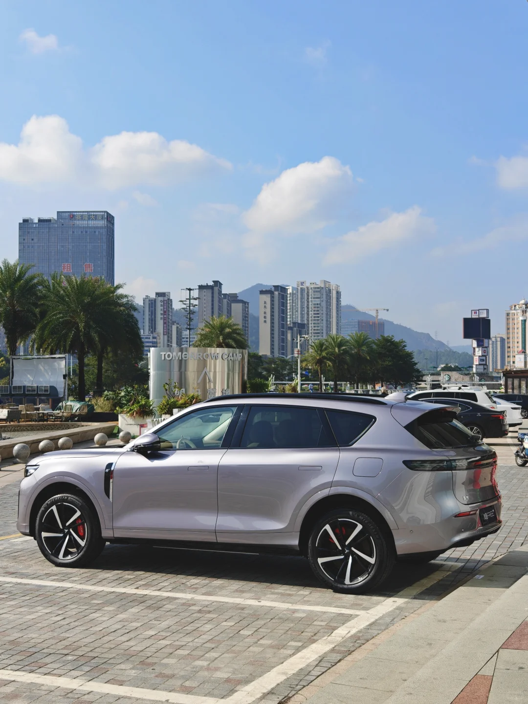 20万级华系SUV🚗岚图free+年底钜惠来袭！