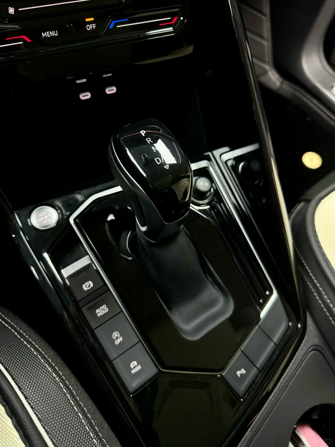 探岳300全款落地14W