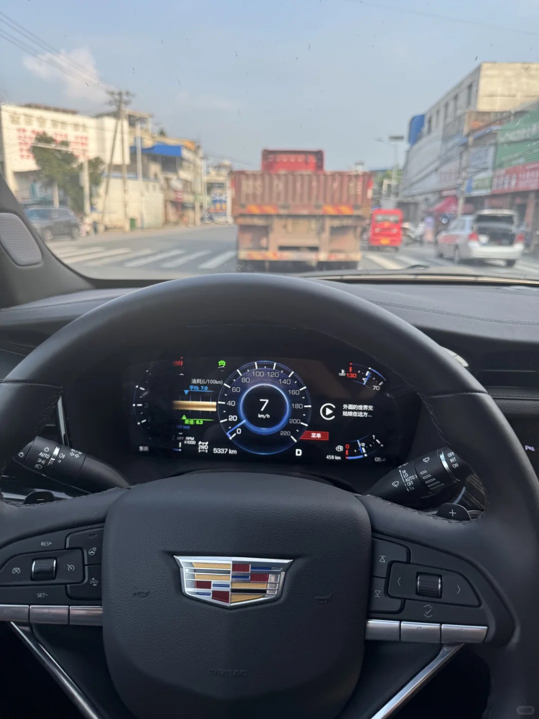 路见不平，蜂鸟摆平