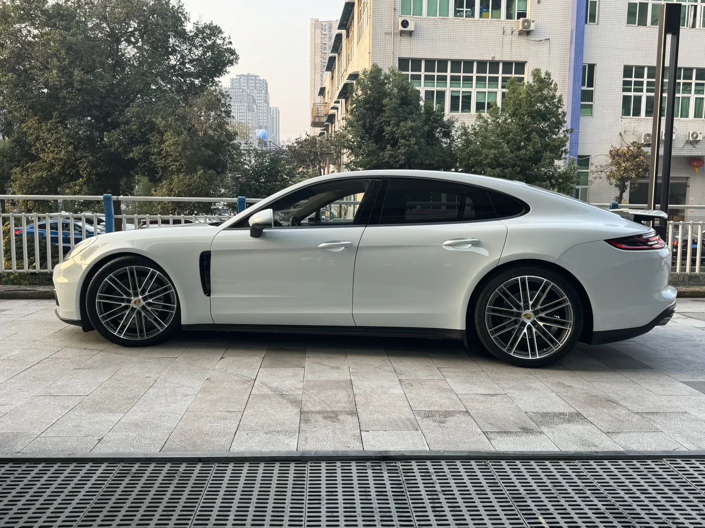 五十多万-买大满配帕拉梅拉4S！新车落地200+