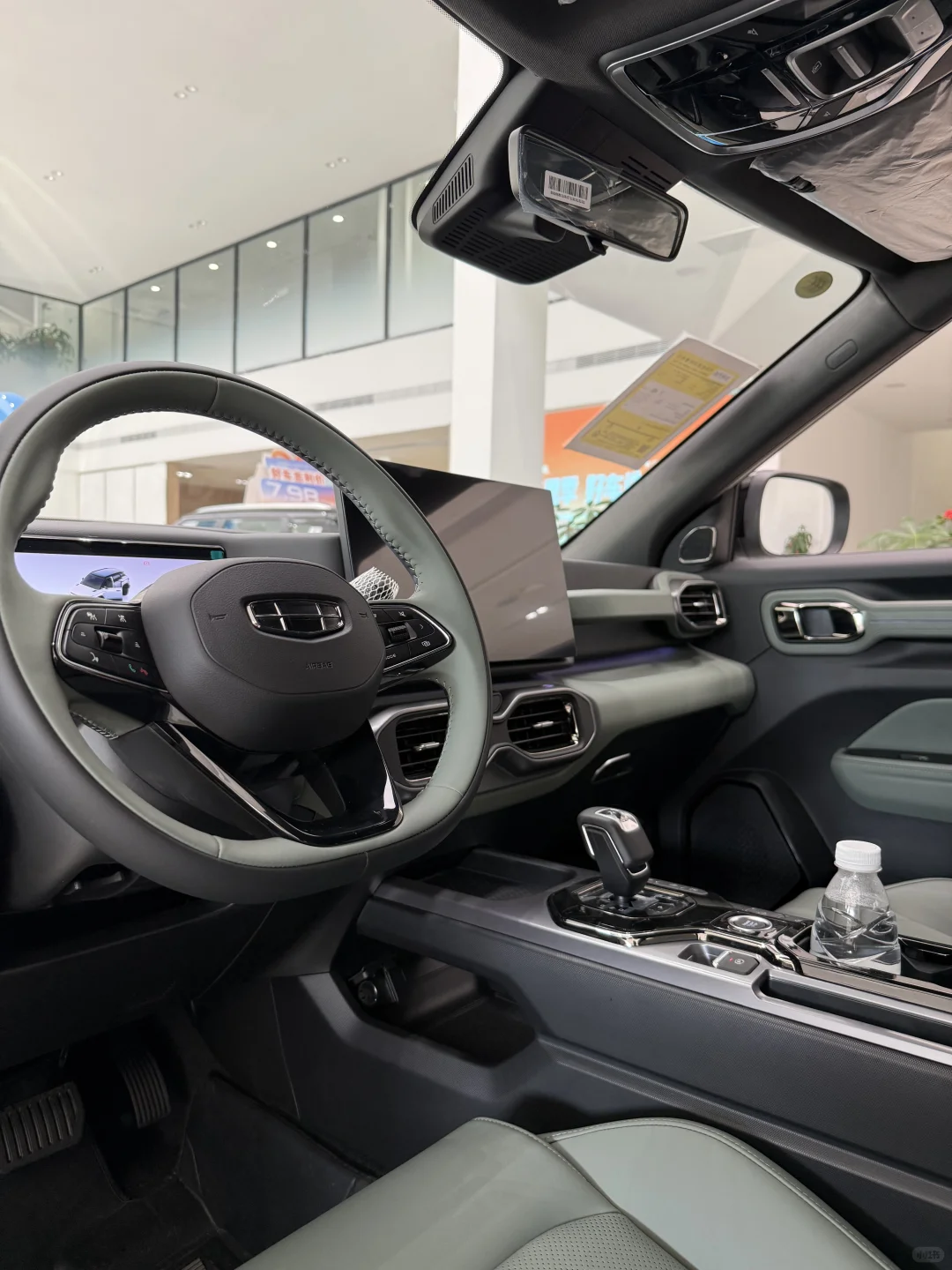 年轻人第一台越野SUV！吉利牛仔8.99万起