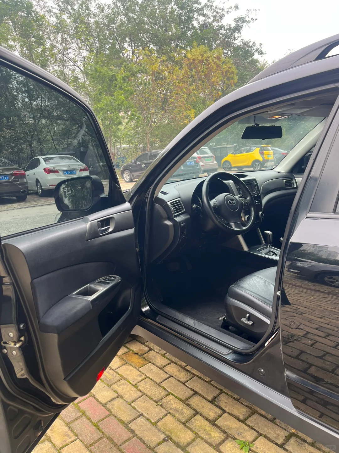 出 11年斯巴鲁森林人 2.5排量 四驱 1.79w