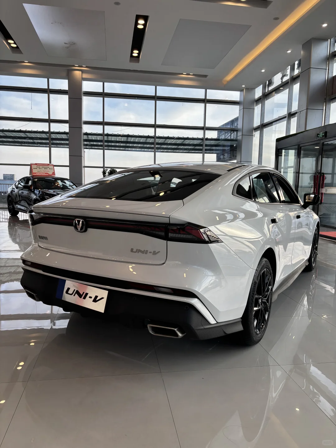 第二代UNI-V限时7.94万元起，仅限一台