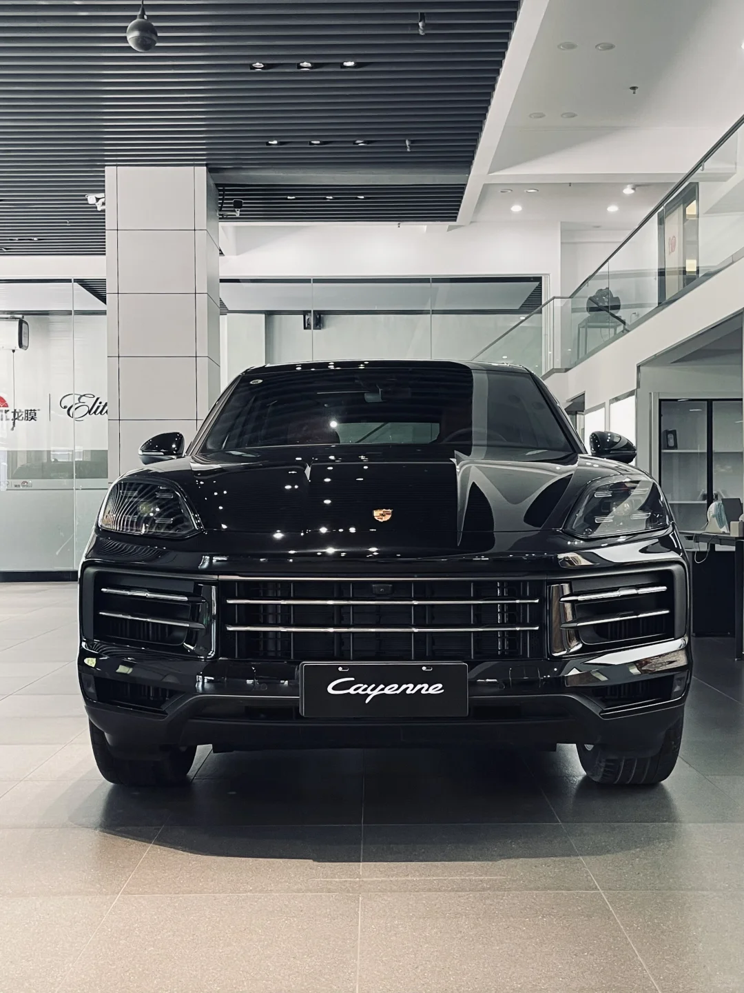 百万级SUV销量王者，全款80万不到提卡宴逐梦