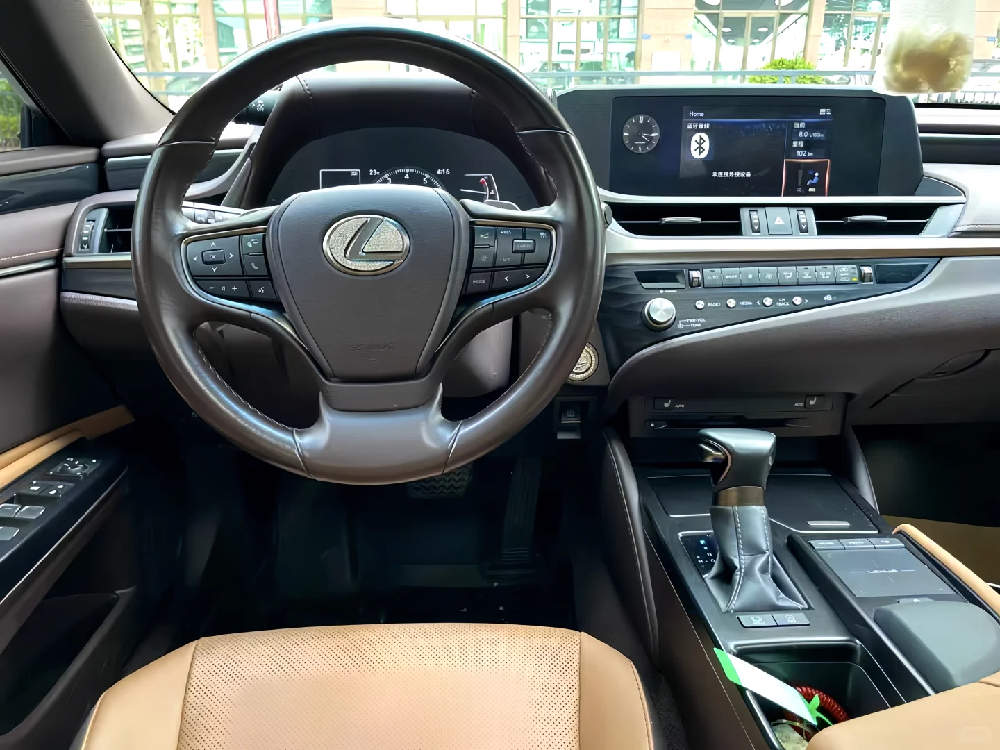 个人出自用2021年雷克萨斯ES20