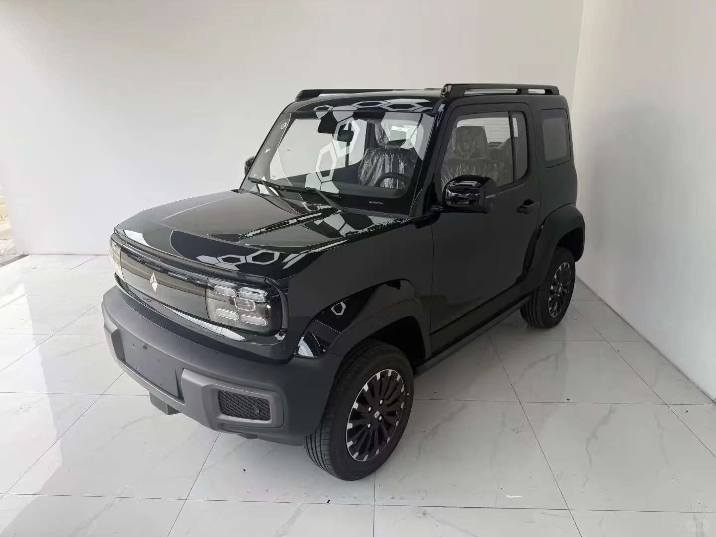 新能源小型代步车