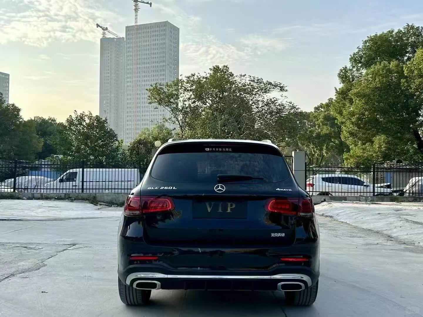 旅行没车太麻烦？这台奔驰SUV绝了😎