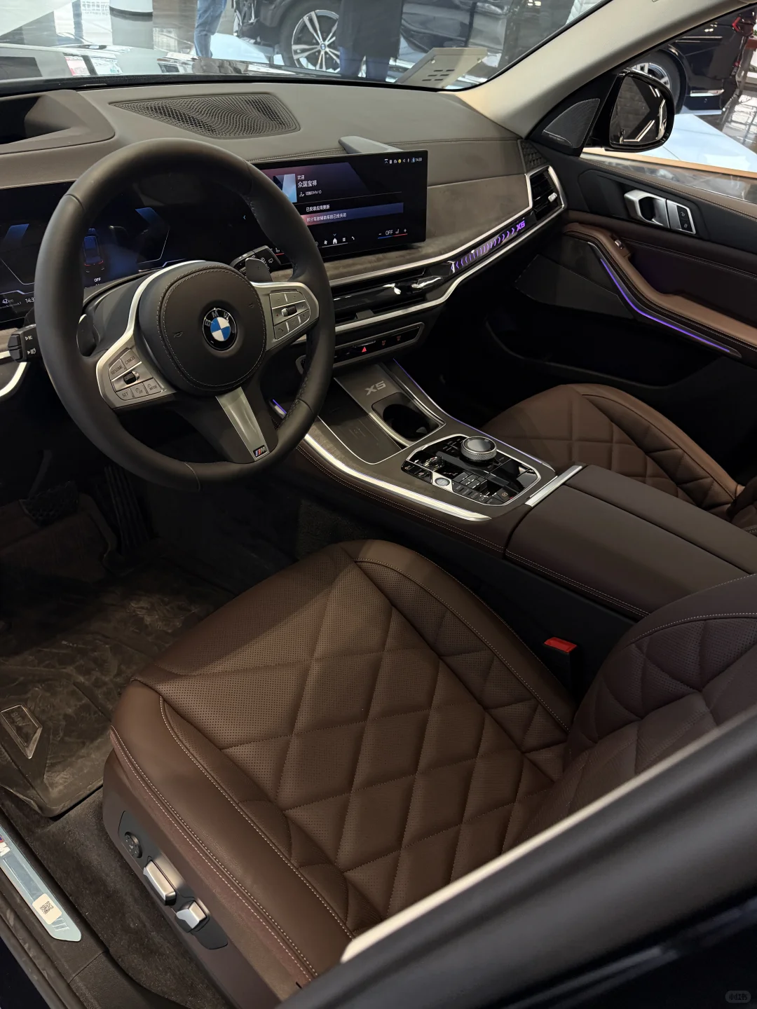 宝马X5提车！豪华SUV的终极平衡术被它玩明白