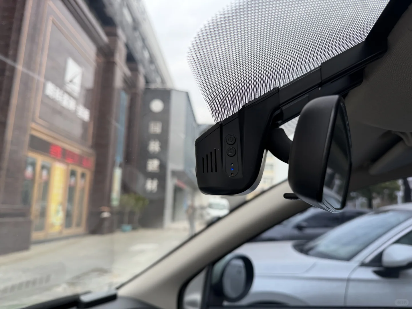 欧拉黑猫萌宠301个人自用 不到三万公里