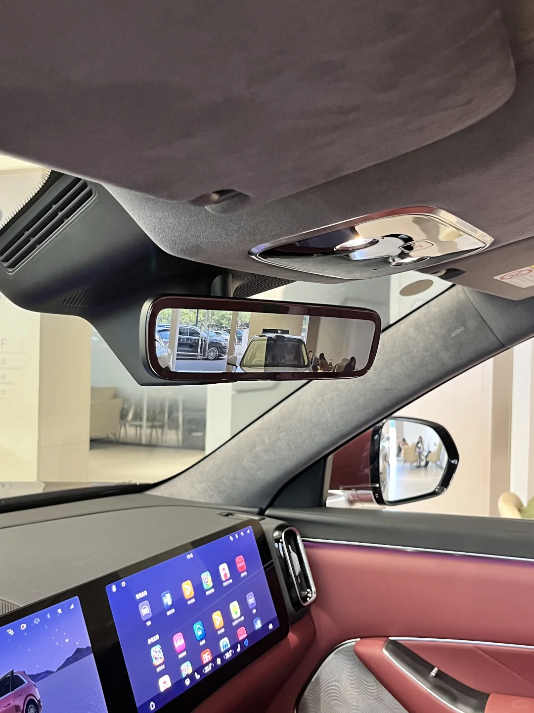 九月买车不纠结就选纯电M8