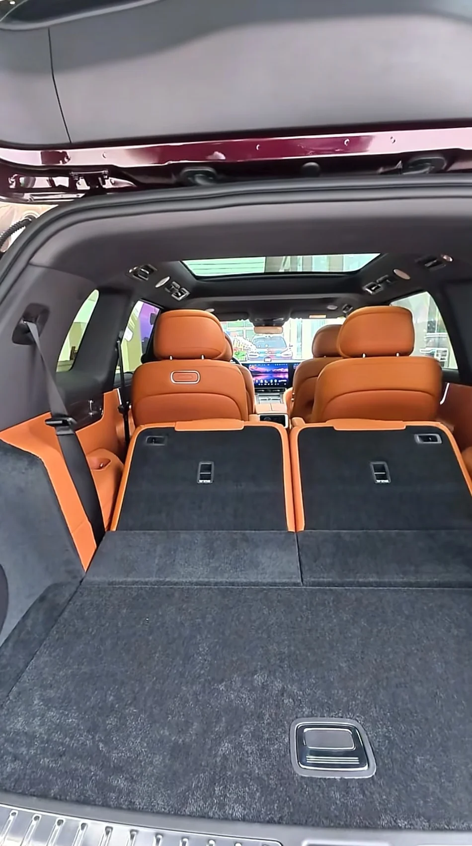 试驾问界M9 SUV 体验感拉满