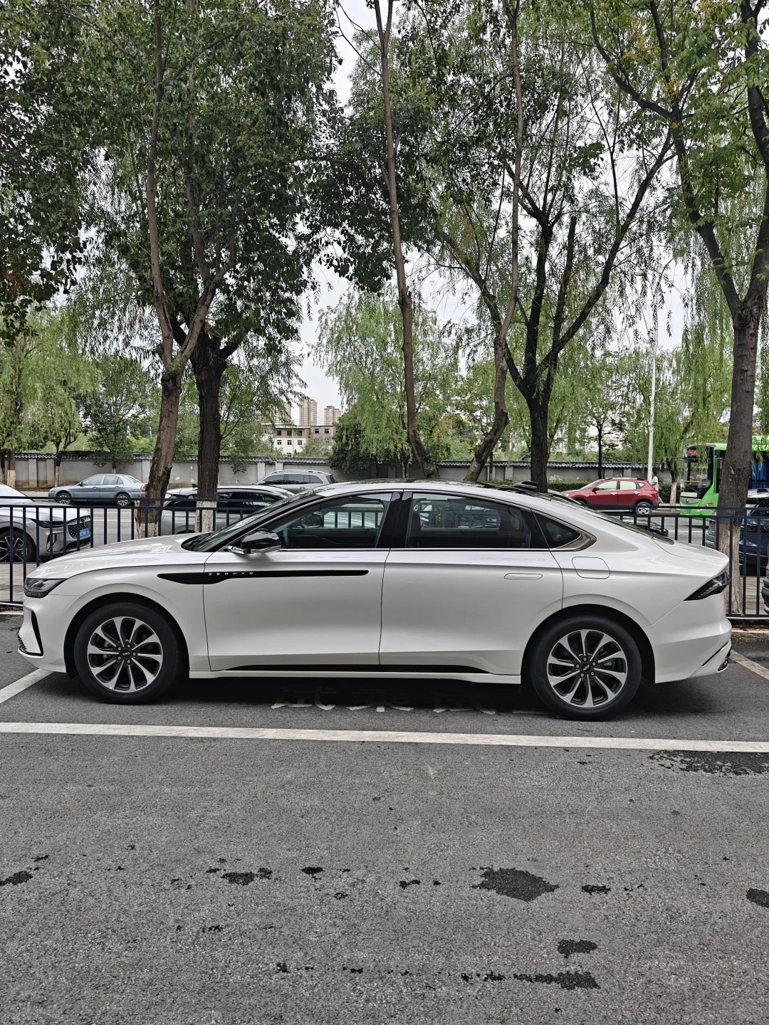 在网友的建议下，最终选它了