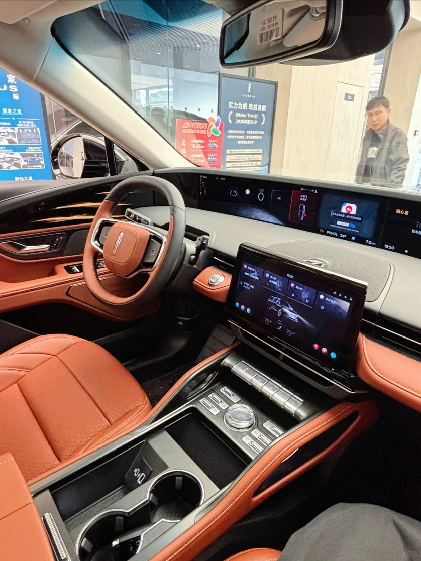 有娃的第一辆SUV定了航海家尊逸混