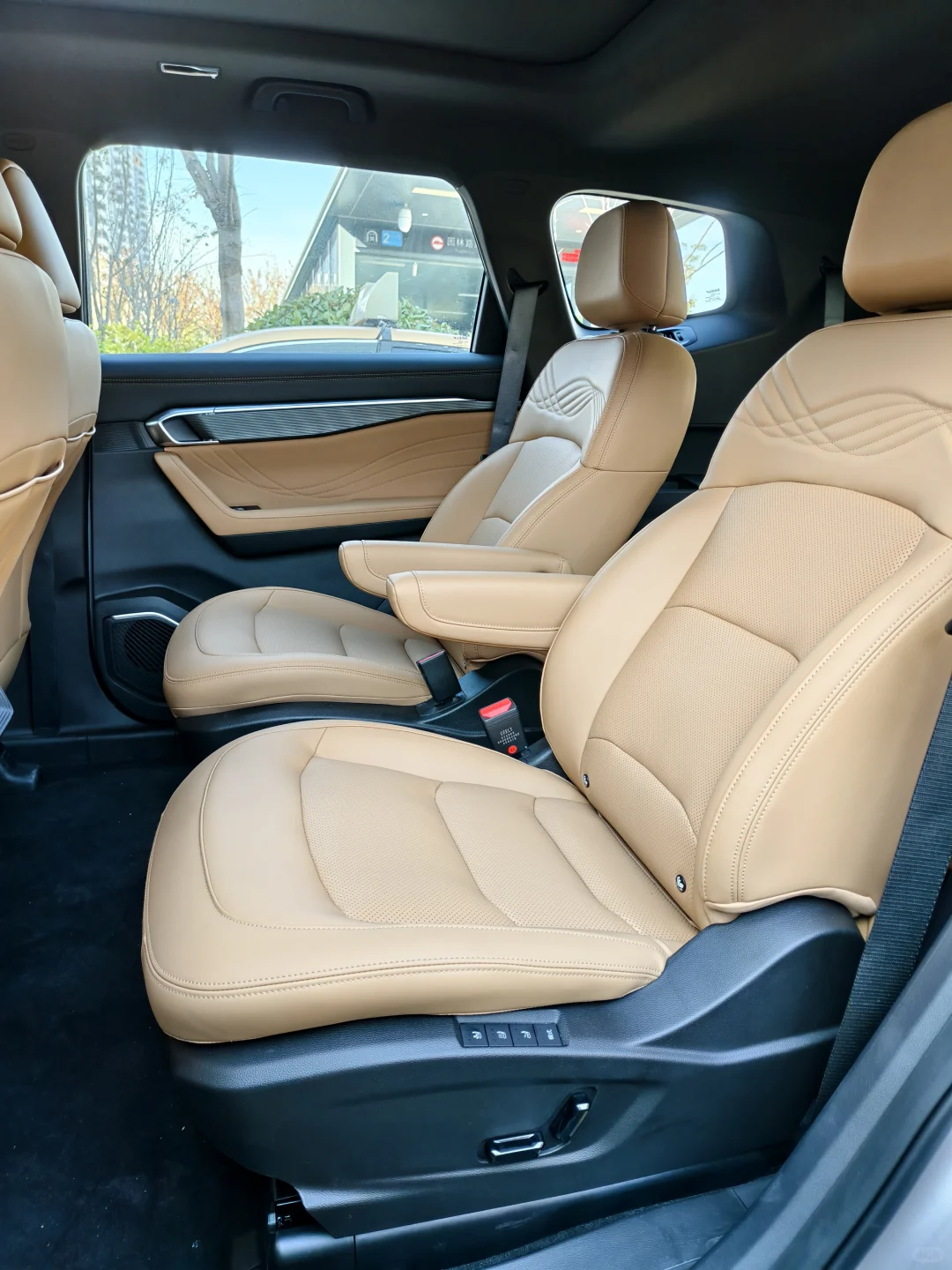 10万级大空间SUV 豪越L直接封神