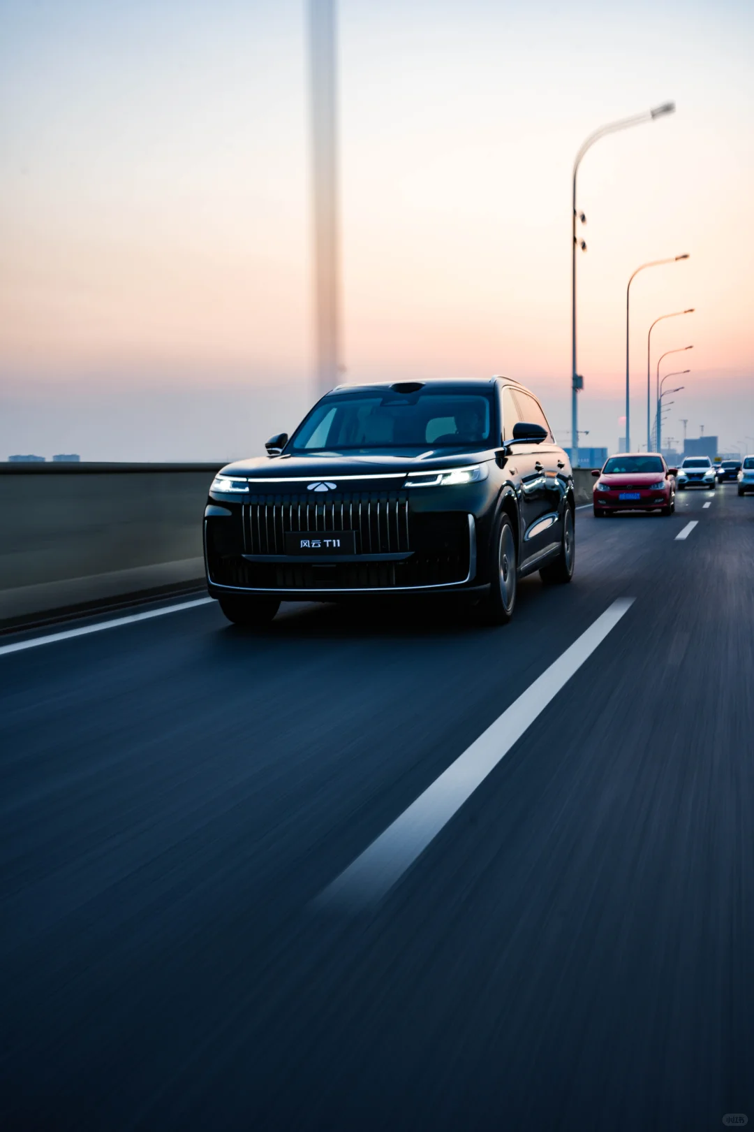 20 万级家用 6 座 SUV，女生开也不费劲！