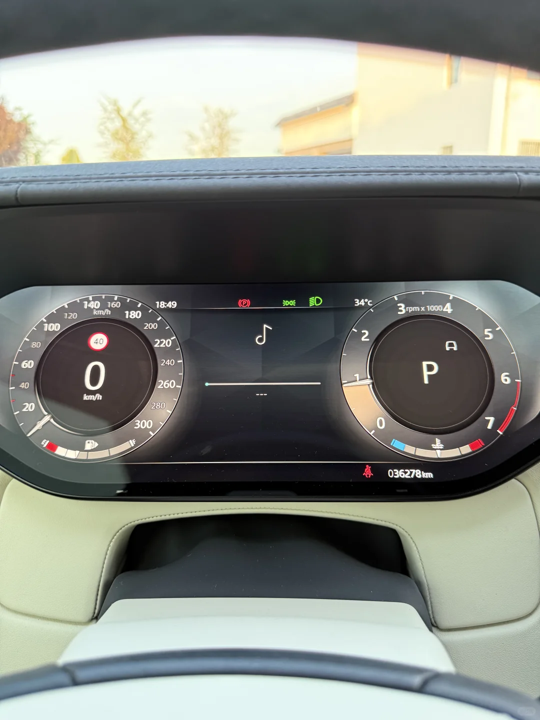 年轻气盛 路虎揽胜，年少轻狂 揽胜加长