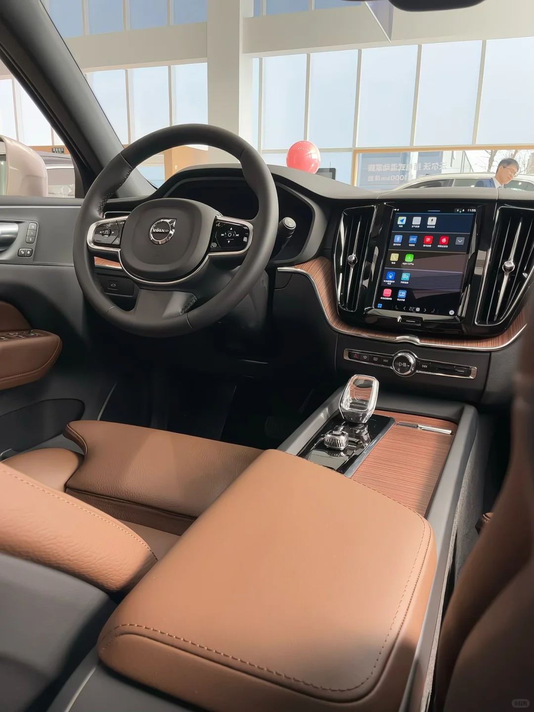 沃尔沃也扛不住了，打6折，24W买豪华四驱SUV