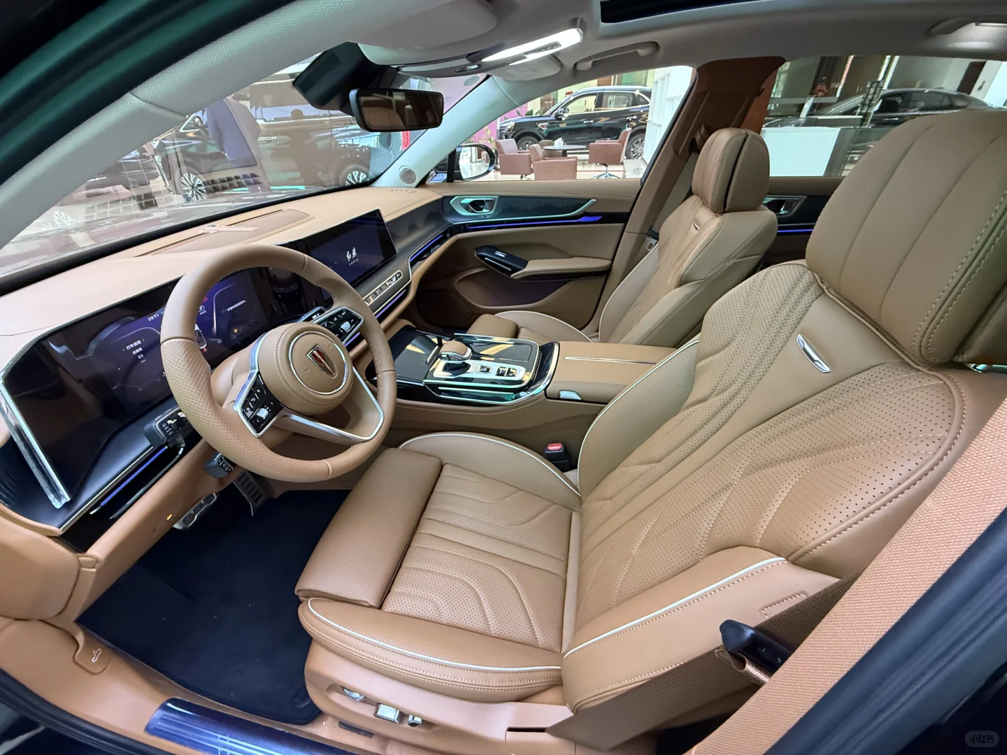 刚进店就被这车惊艳了！🤔红旗H9/25款