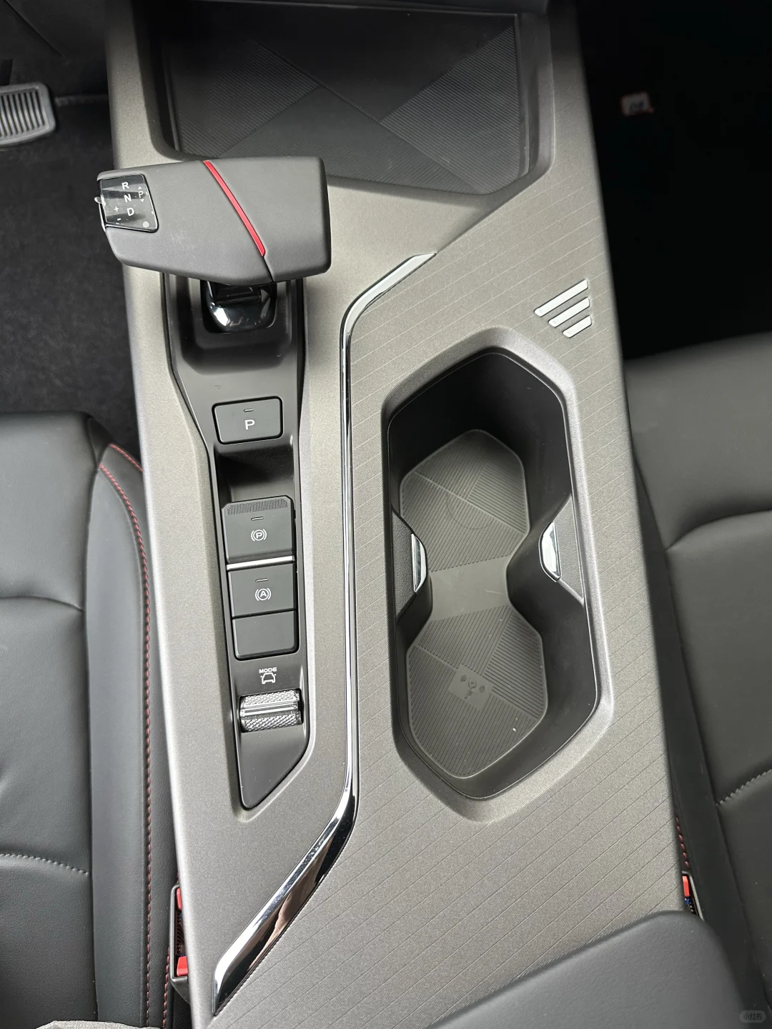 5万不到的轿跑SUV，这羊毛价很难不火！