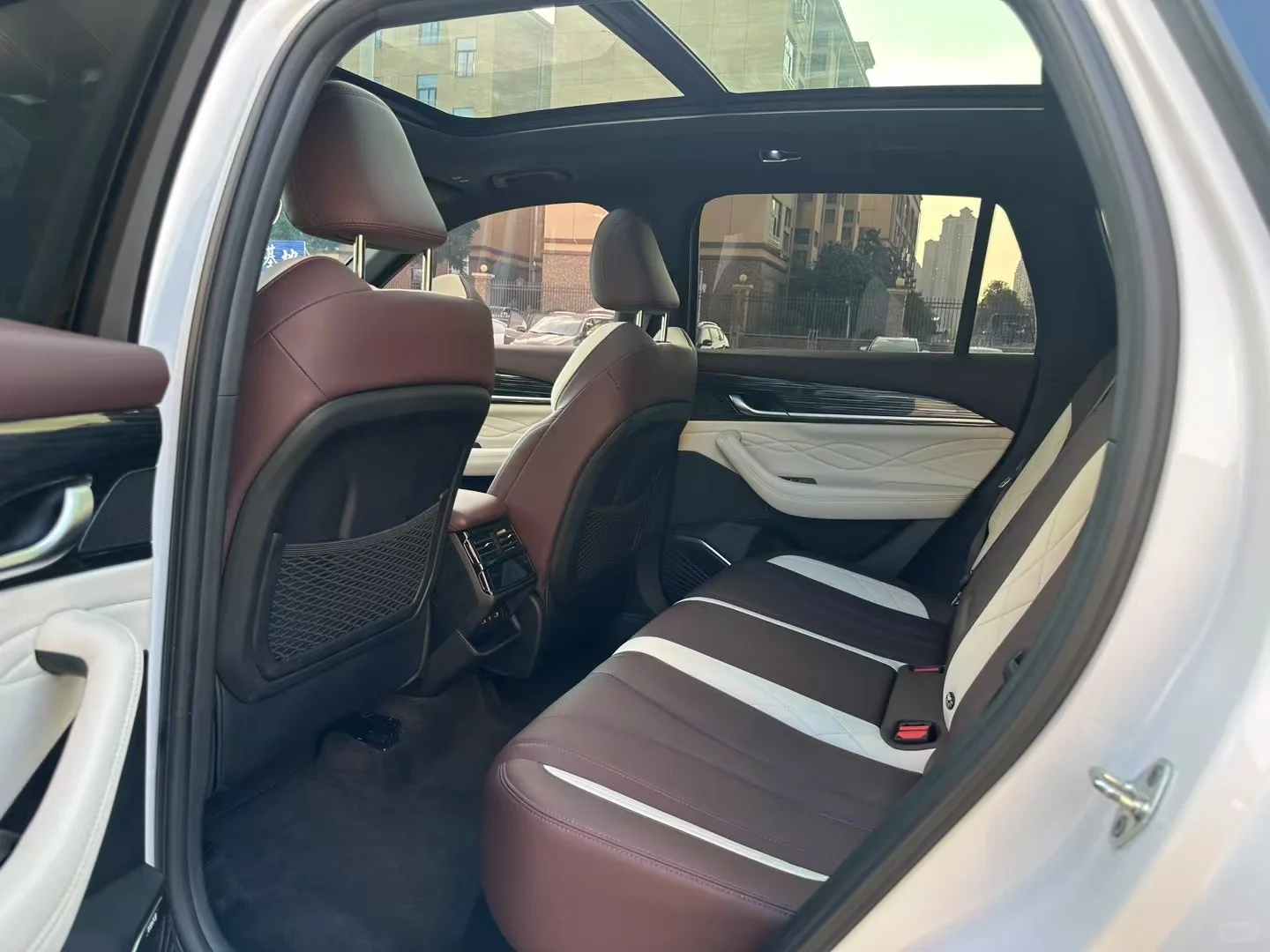 出一台个人星越L 22年智尊版 2.58💰开走