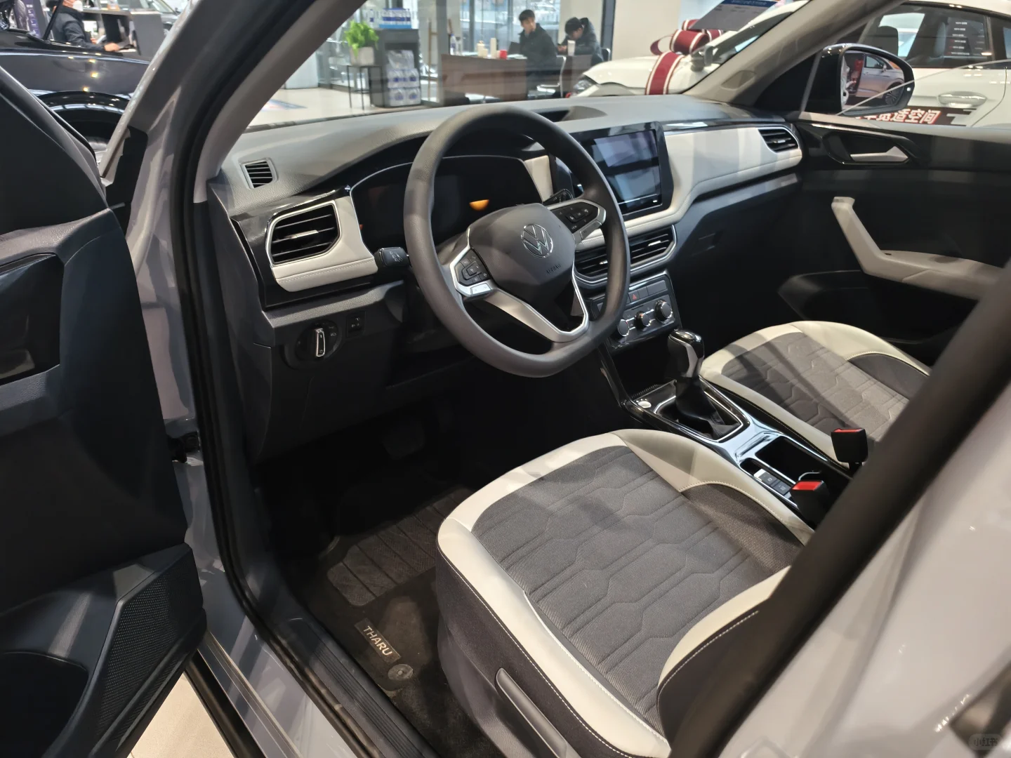 合资SUV性价比之王✨途岳新锐7.99万起