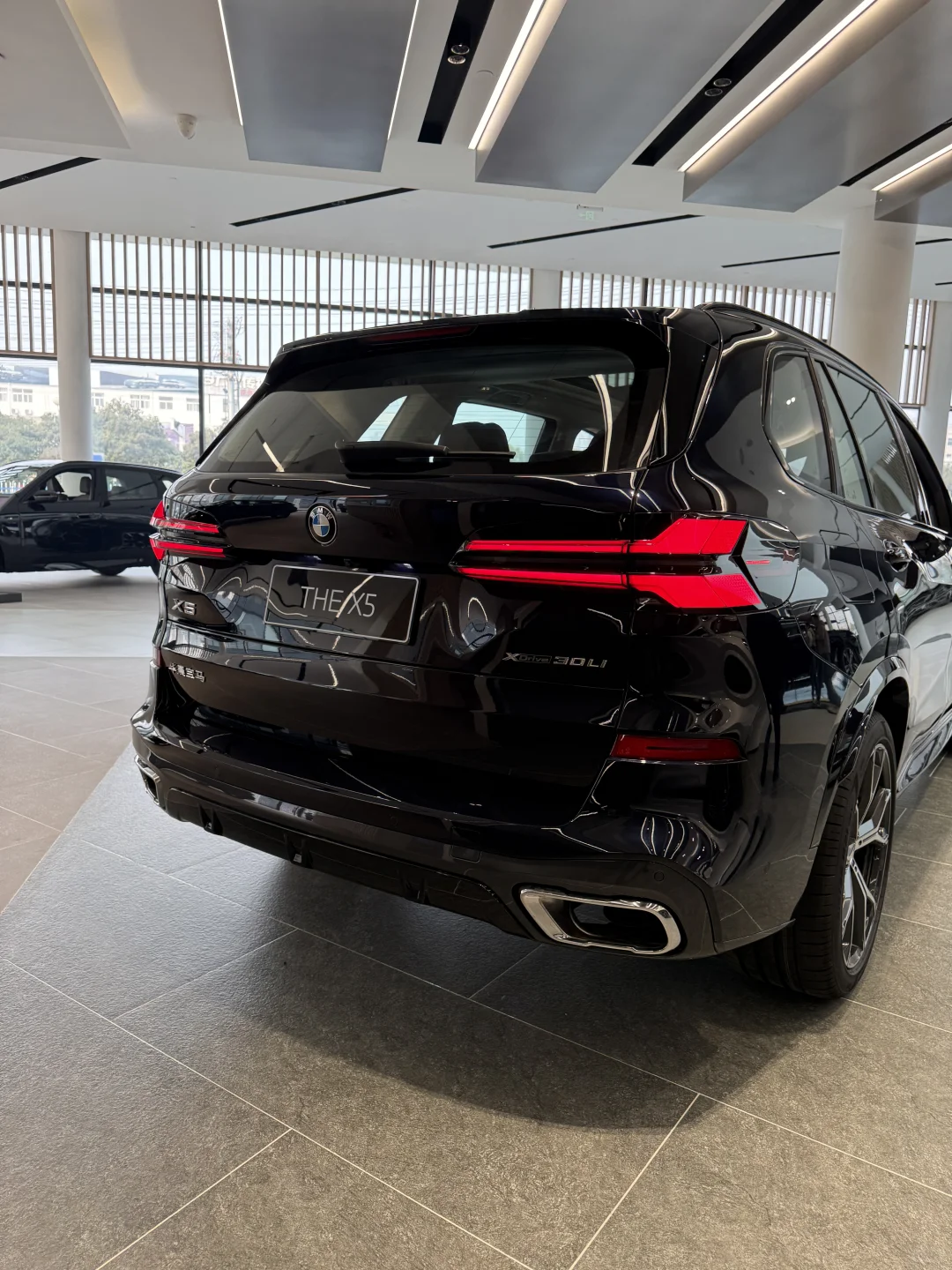 宝马X5提车！豪华SUV的终极平衡术被它玩明白