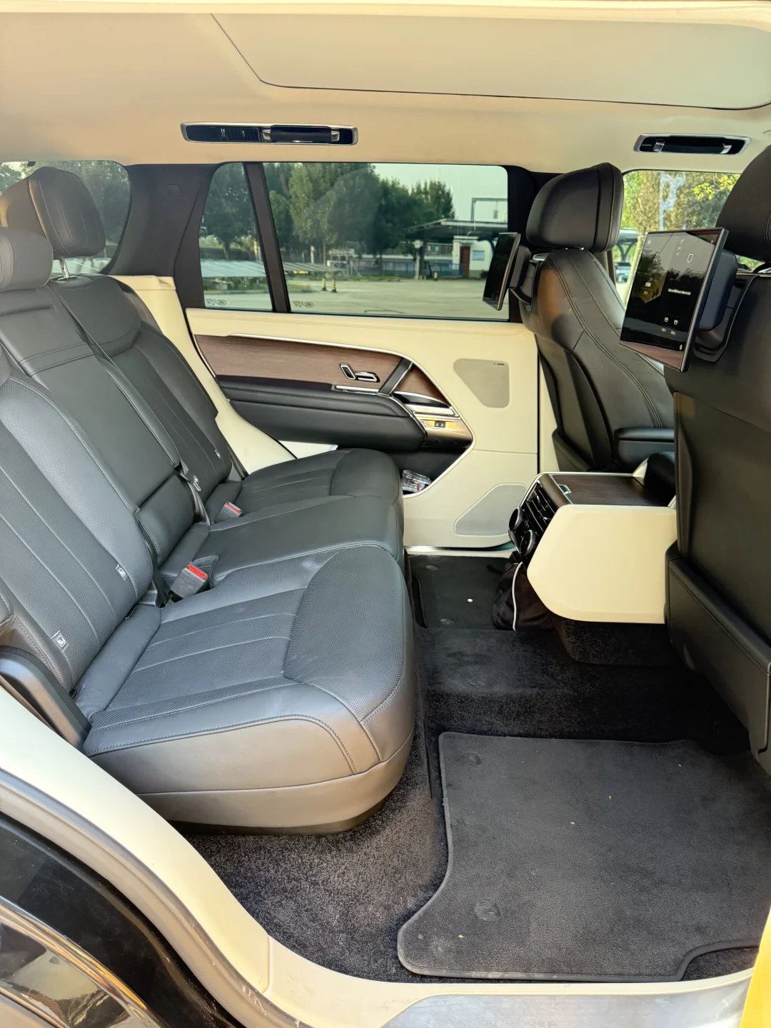 年轻气盛 路虎揽胜，年少轻狂 揽胜加长