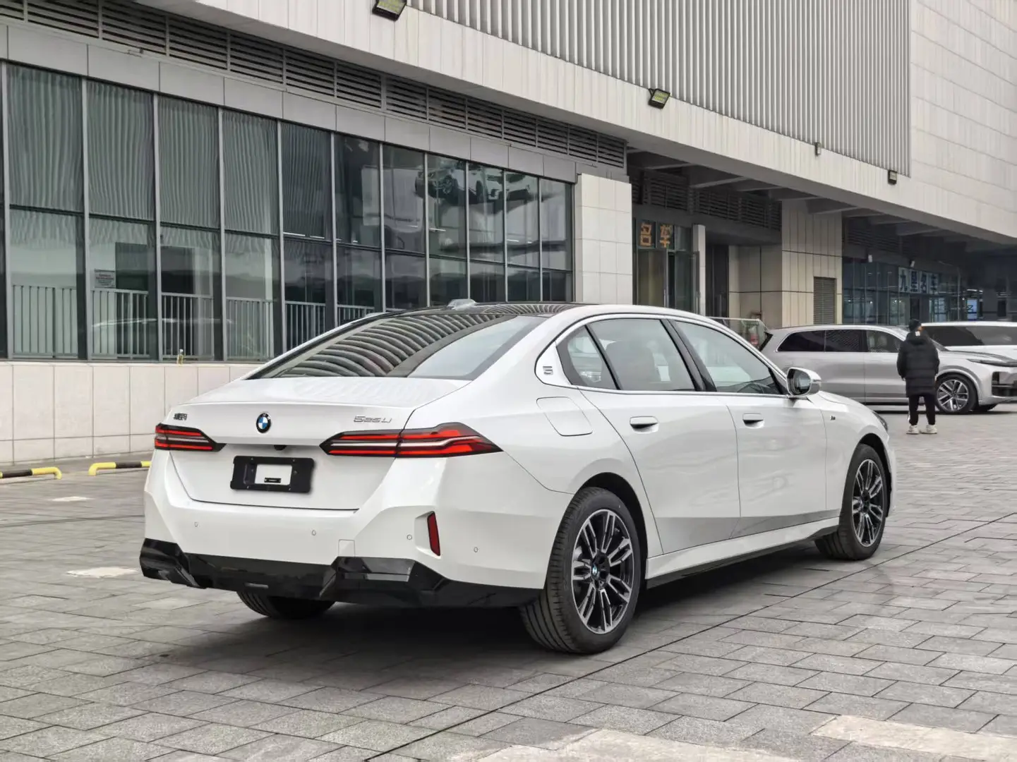 新款5系真的是宝马最大的设计败笔吗？