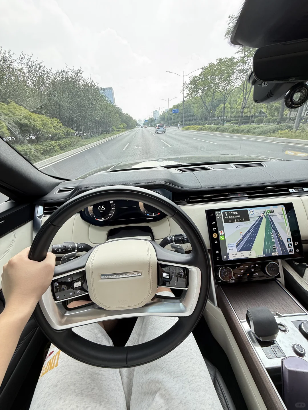 年轻气盛 路虎揽胜，年少轻狂 揽胜加长