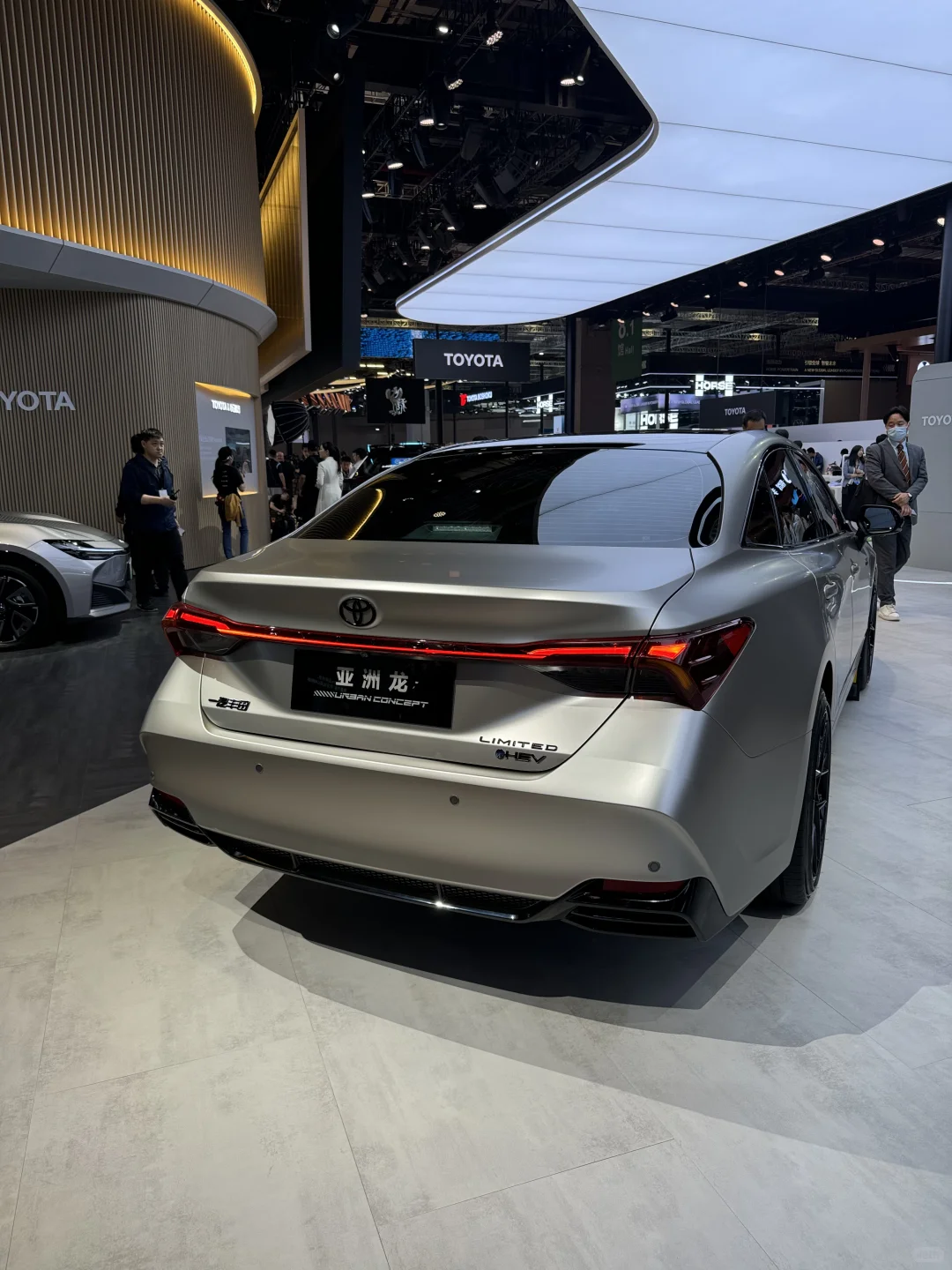 宝子们选亚洲龙还是选凯美瑞，在线等🚀