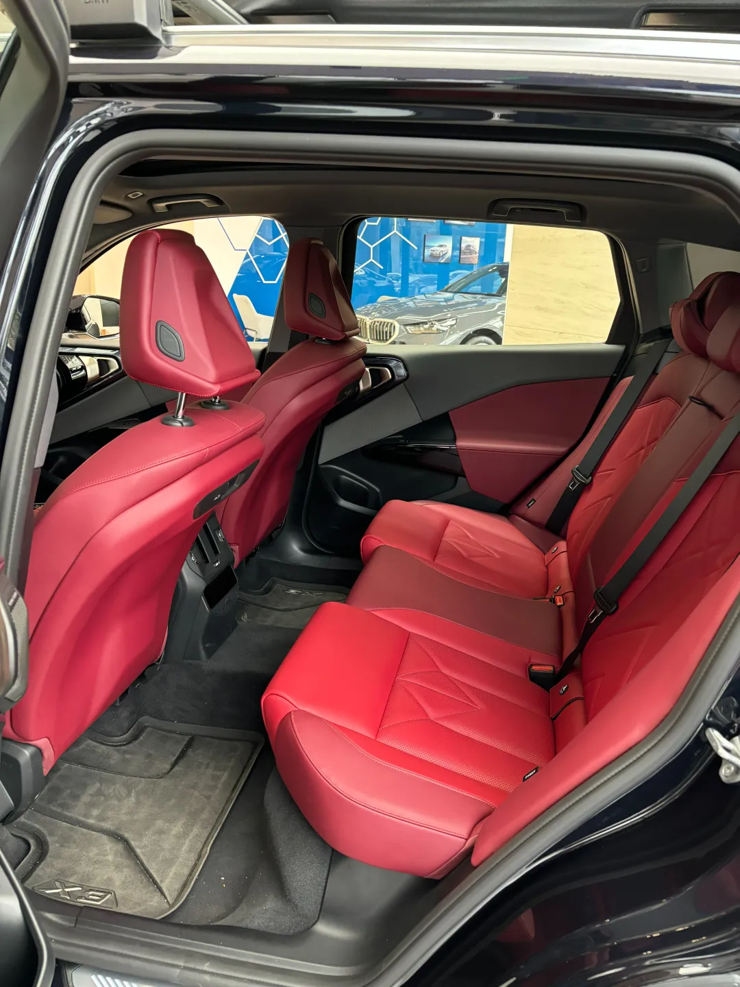 有娃的第一辆SUV定了航海家尊逸混