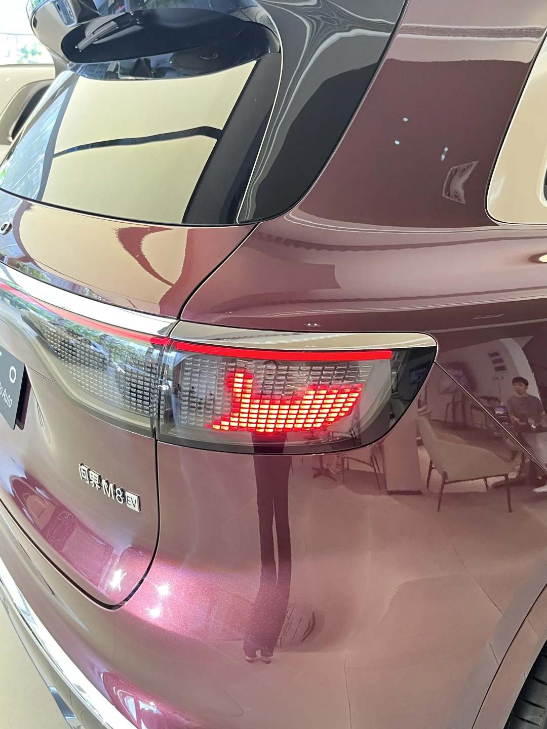 九月买车不纠结就选纯电M8