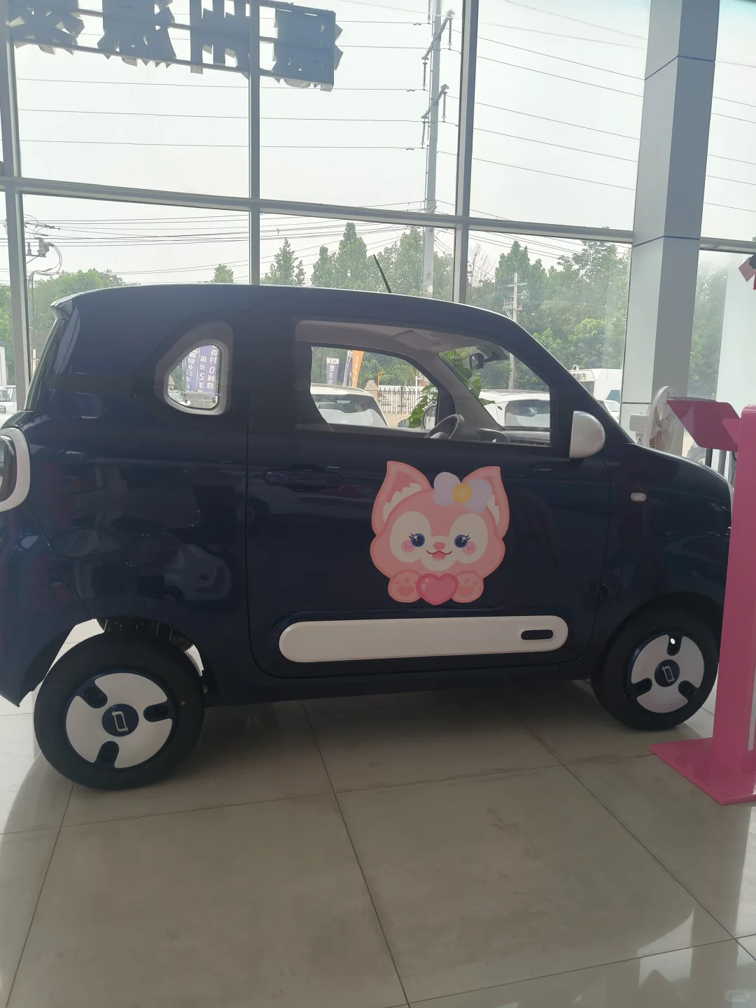 国产新能源小车，太可爱了！