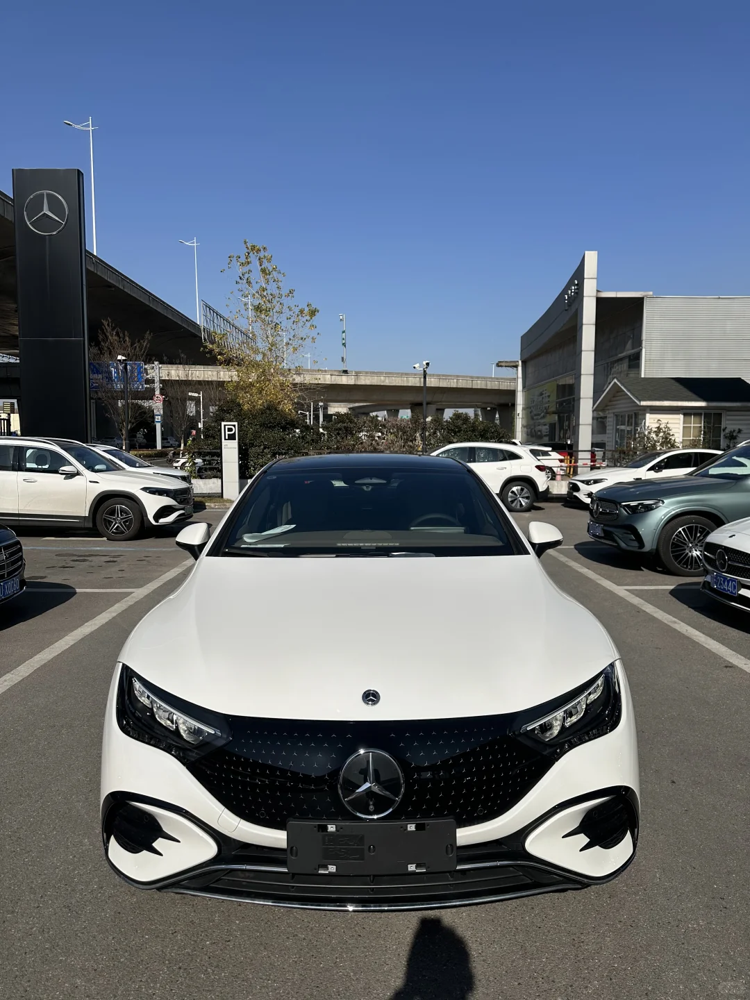 24.8万上路，年底绝杀EQE500轿车🚗