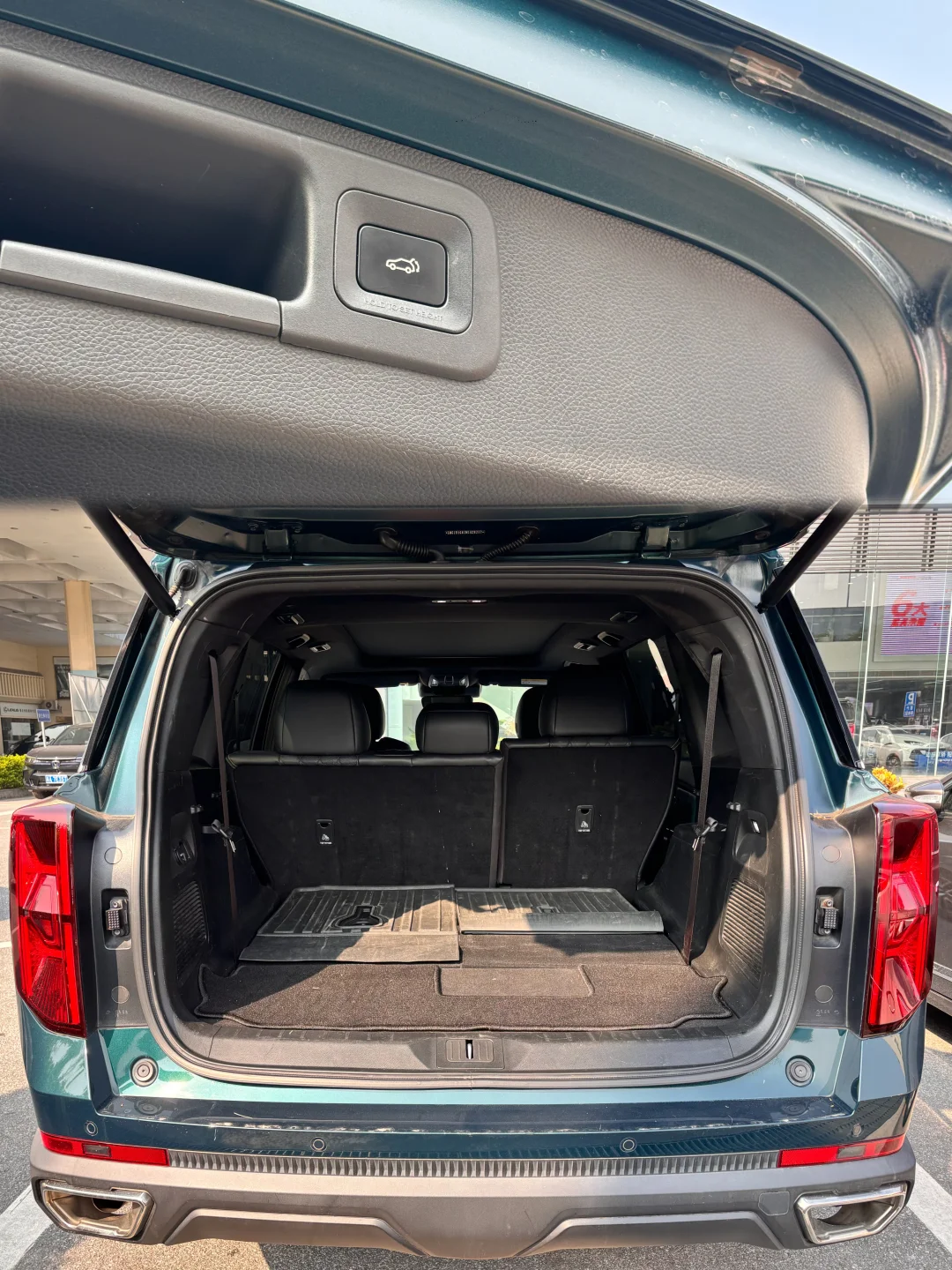 12个拿下的中大型SUV，到底价格有没有性价比