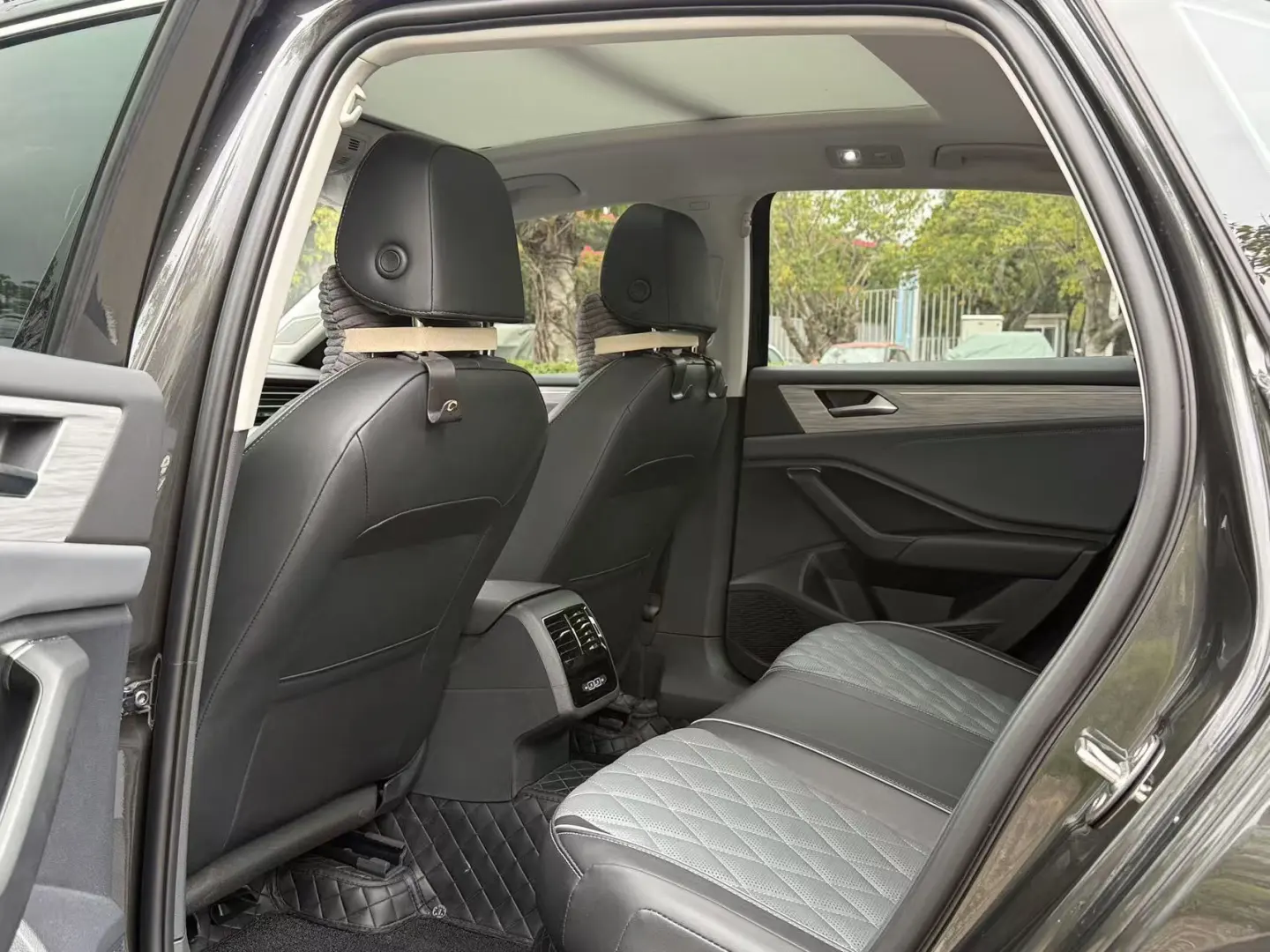 23年大众速腾300超越版，太太太极品了，原版