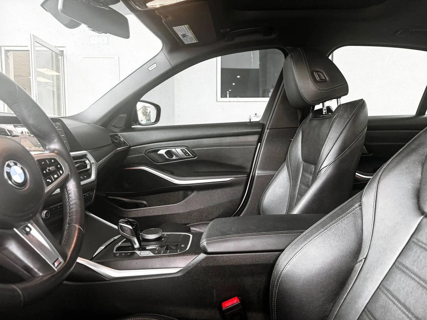 2022 BMW 3 Series M340i 白外黑内 4️⃣字头