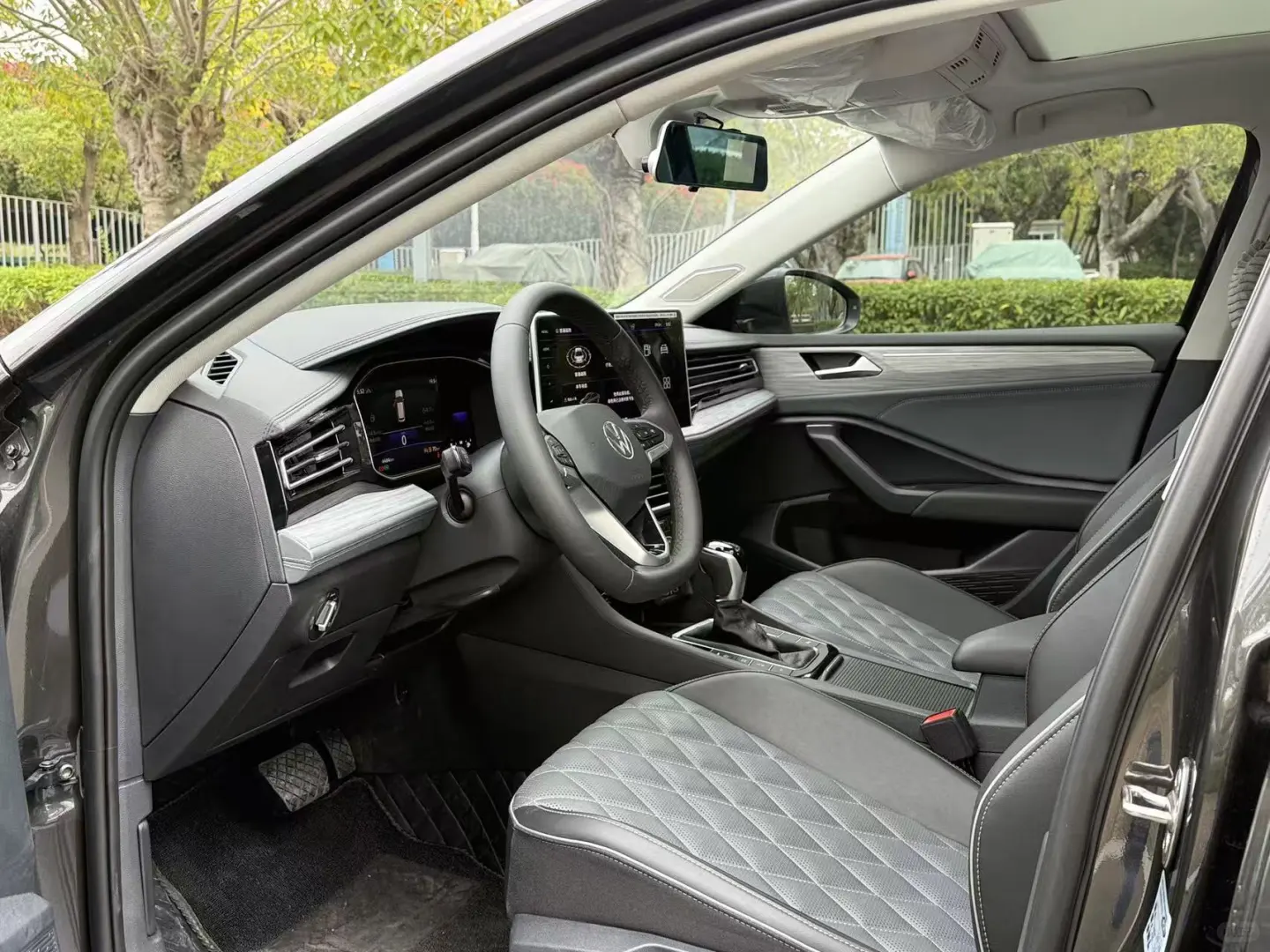 23年大众速腾300超越版，太太太极品了，原版