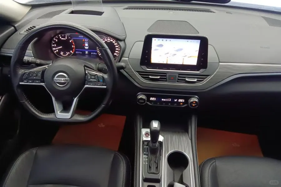 0.7万提天籁2.0T🚗 大沙发家用轿车太香了！