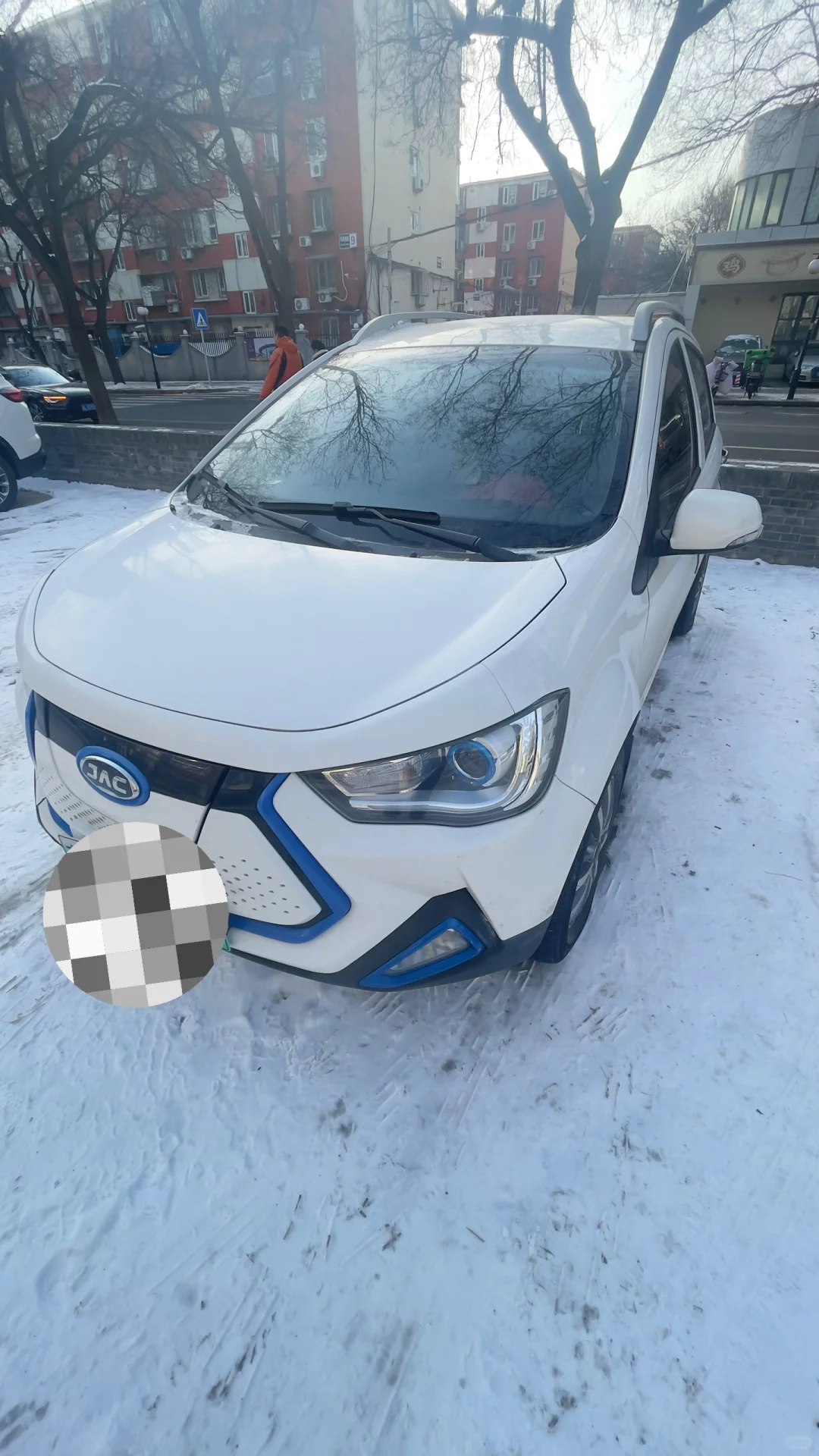 出自家江淮新能源汽车 坐标北京海淀区